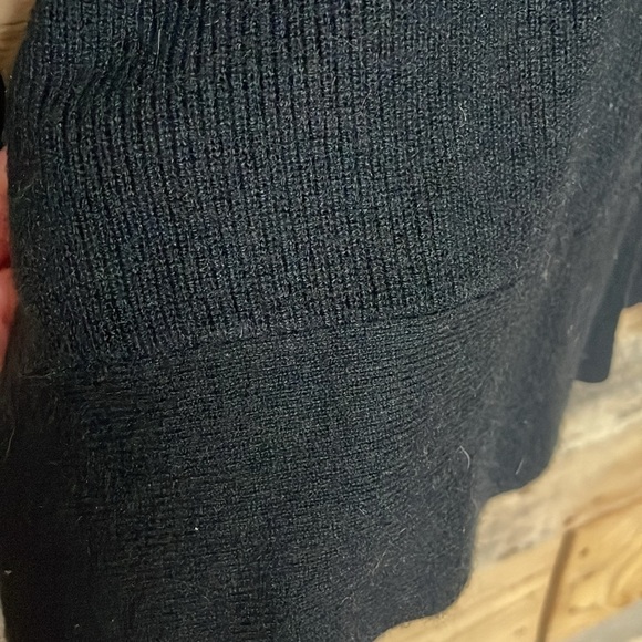 T Tahari size medium black cocoon cardigan - Picture 9 of 9